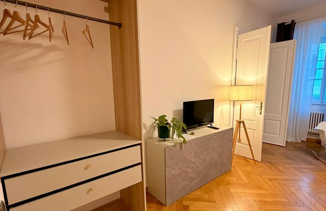 Crops City Stay-1
